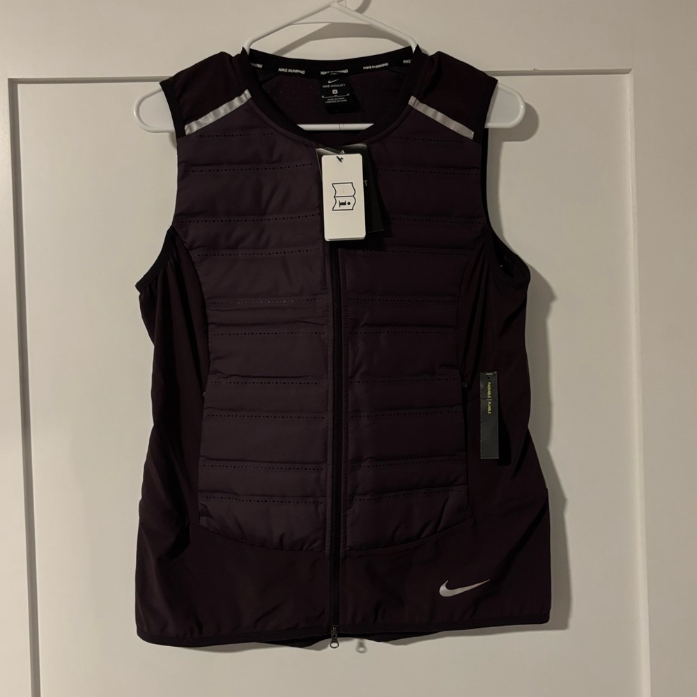 Women’s Nike aero loft running vest